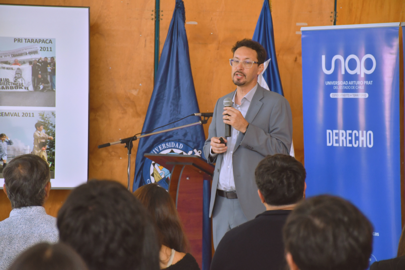 UNAP lanza libro sobre derecho urbanístico y abre espacio de debate para fortalecer la planificación urbana en la región